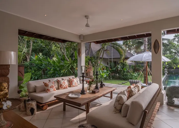 Asmara Cemagi - Fully Staffed Peaceful Beachside