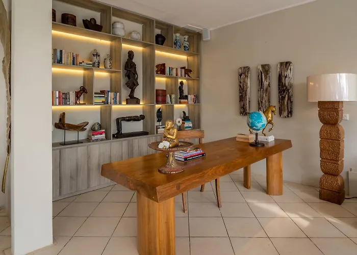 Asmara Cemagi - Fully Staffed Peaceful Beachside Tanah Lot (Bali)